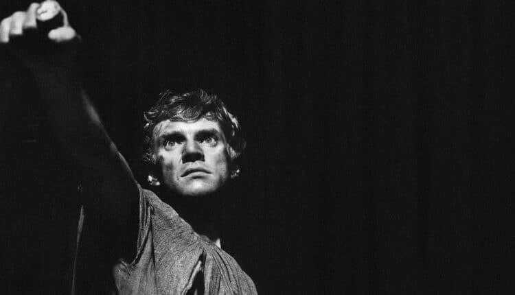 الجنون والسلطة