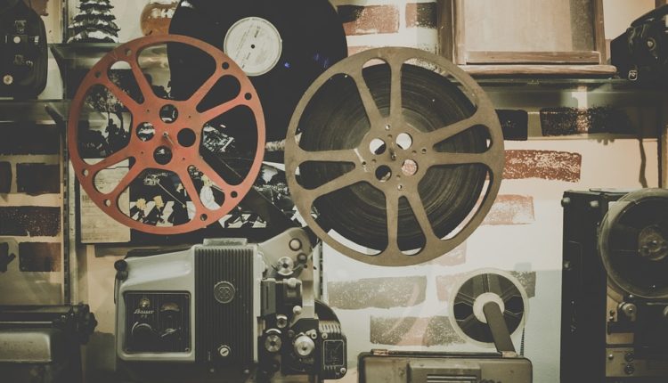 الأفلام الملونة كيف انتقلت الأفلام من الأبيض والأسود إلى الألوان